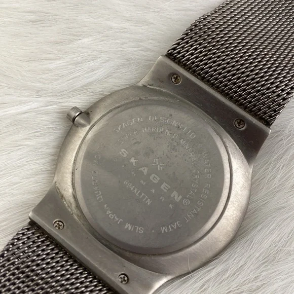 Skagen Denmark Titanium Blue Face Stainless Steal Watch Water Resistant - Picture 4 of 5